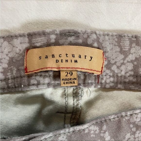 Sanctuary Gray Lace Print Skinny Jeans - Picture 8 of 13